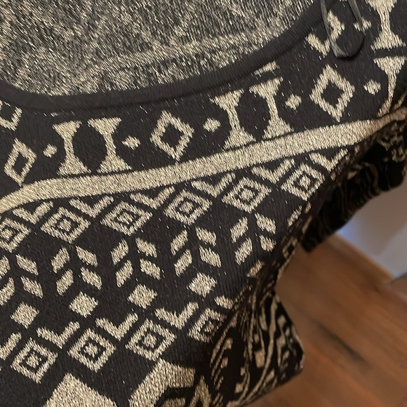 Antonio & Melani metallic holiday dress! - Picture 5 of 6